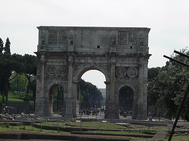 Collesium or Arch of Constantine 09.jpg